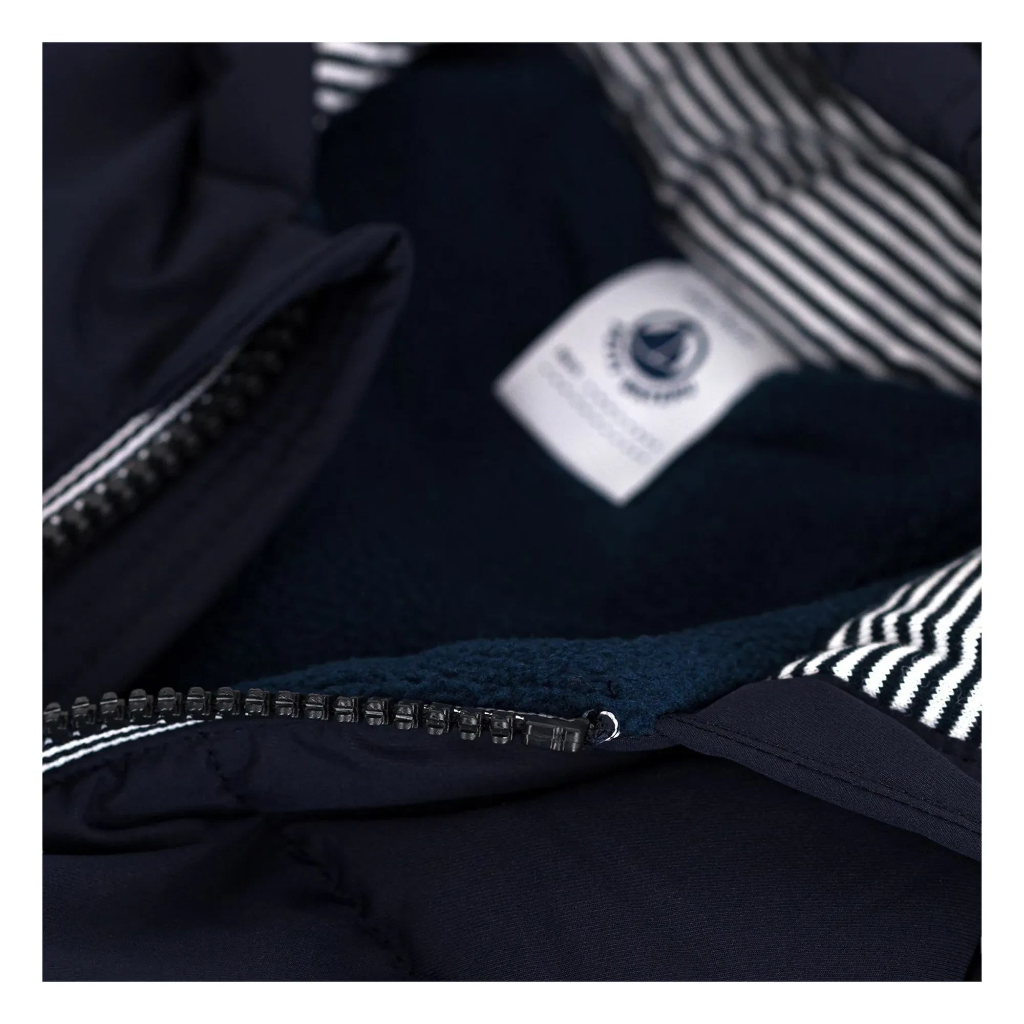 Petit Bateau - Matte Daunenjacke | Nachtblau