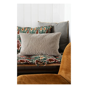 Madam Stoltz - Velvet Tufted Pillow Cover | Green