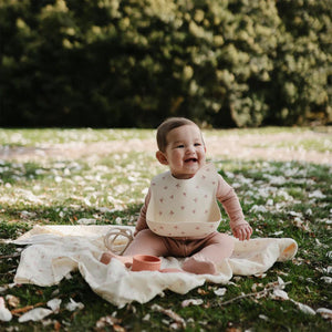 Mushie Silicone Bib - Bows-Bibs-Bows-0m+ | Natural Baby Shower