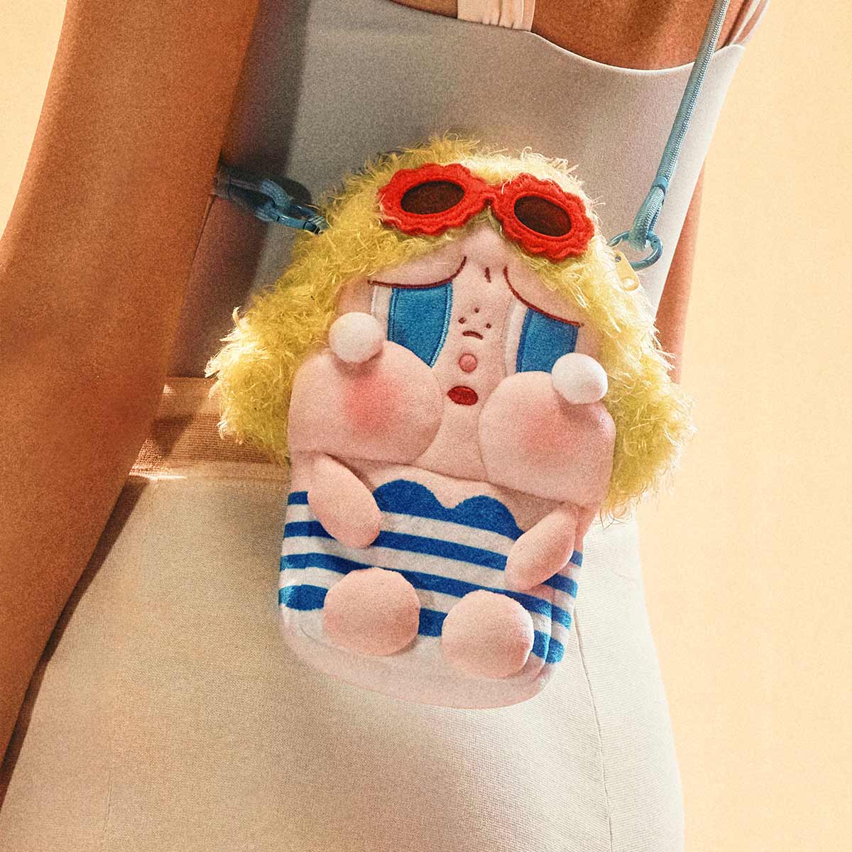 Pop Mart - Orjinal CryBaby Mini CrossBody Çanta