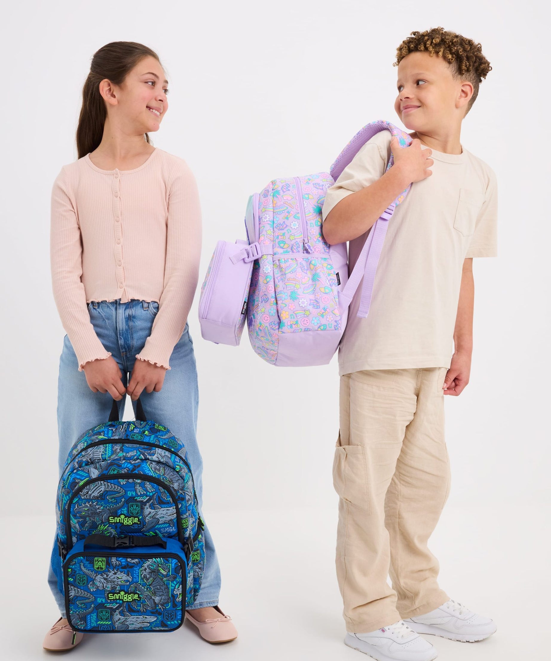 Smiggle - Mochila Escolar Clásica All Stars