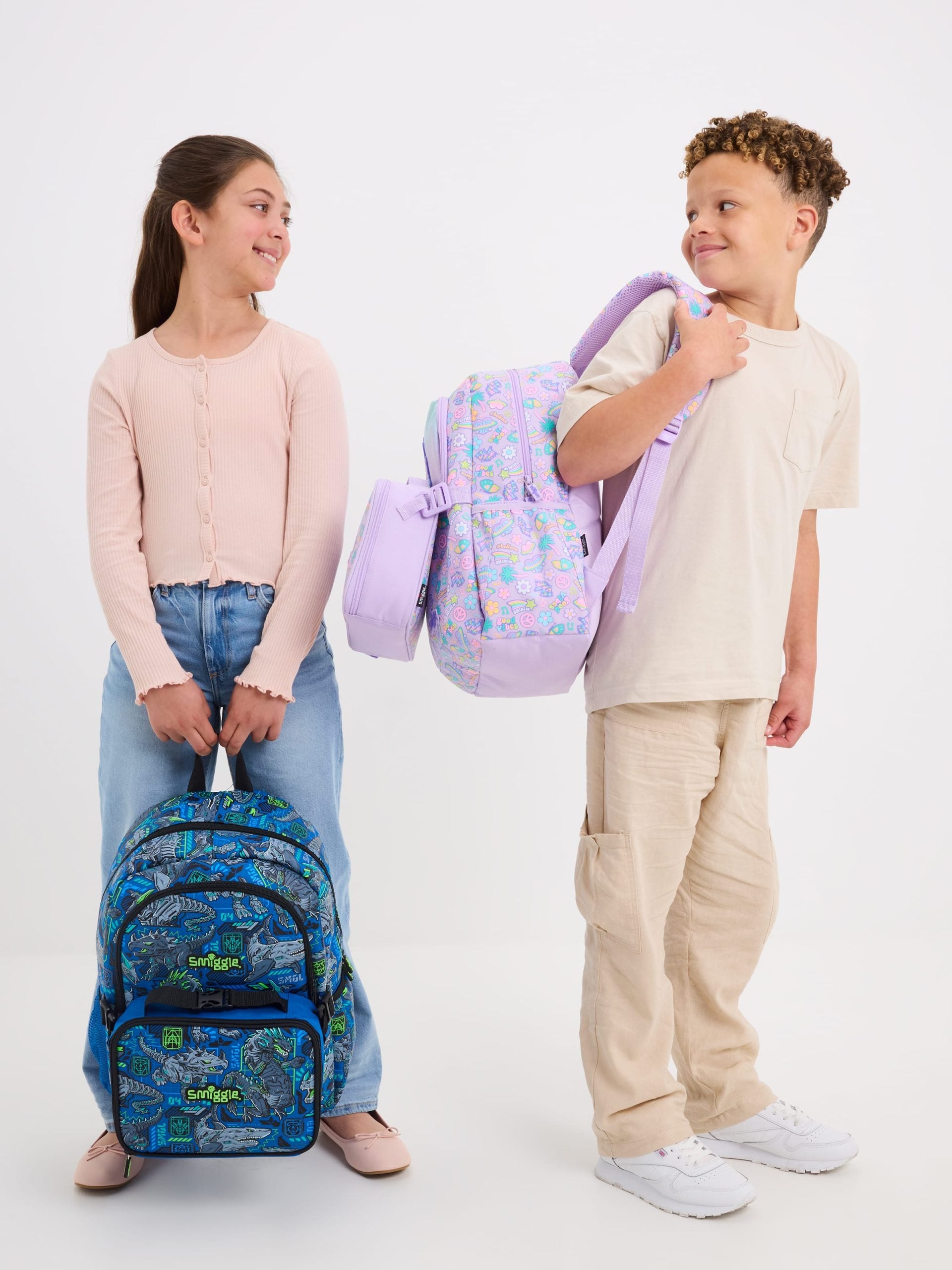 Smiggle - Mochila Escolar Clásica All Stars