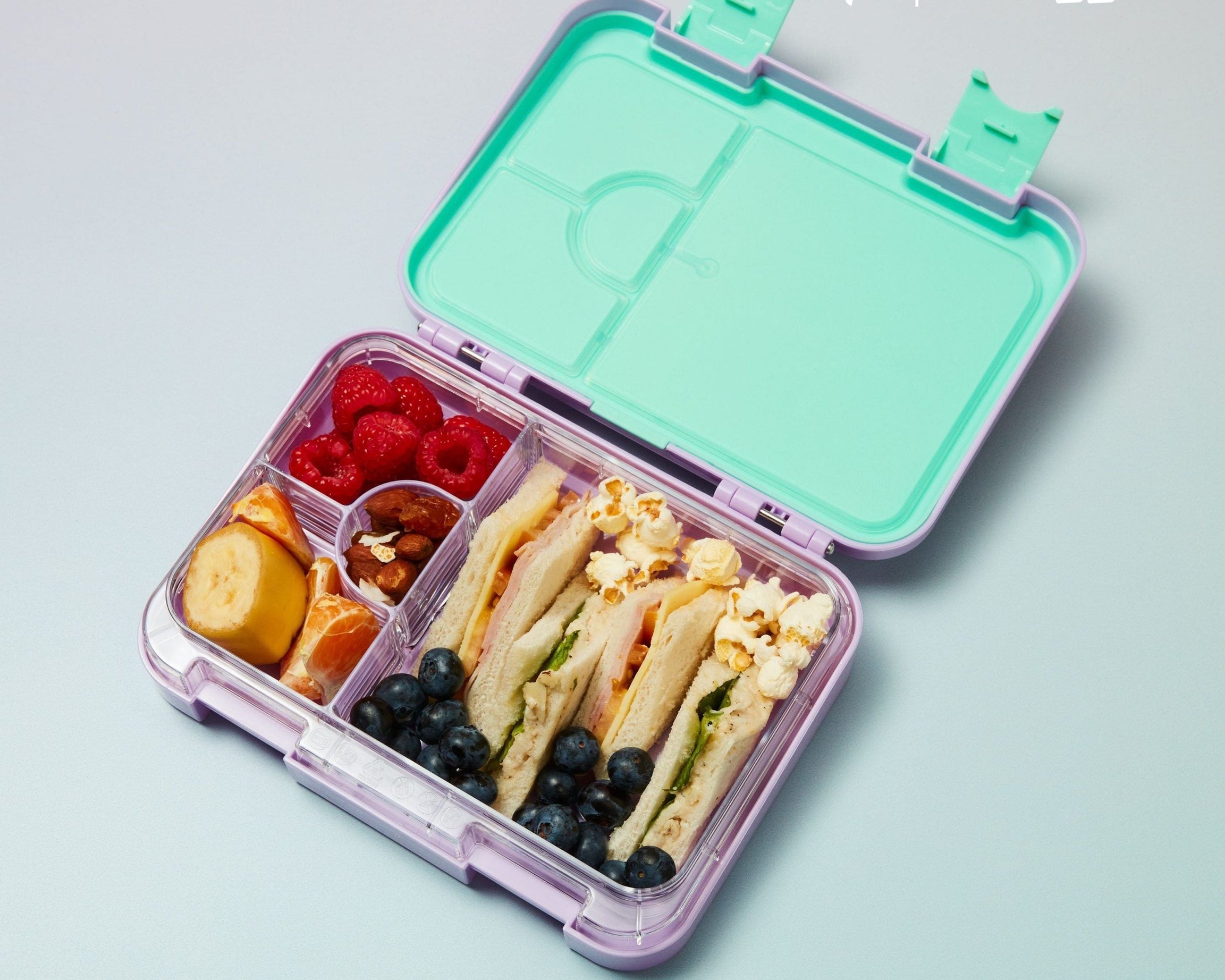 Smiggle - Disney राजकुमारी मध्यम आकार का बेंटो लंच बॉक्स