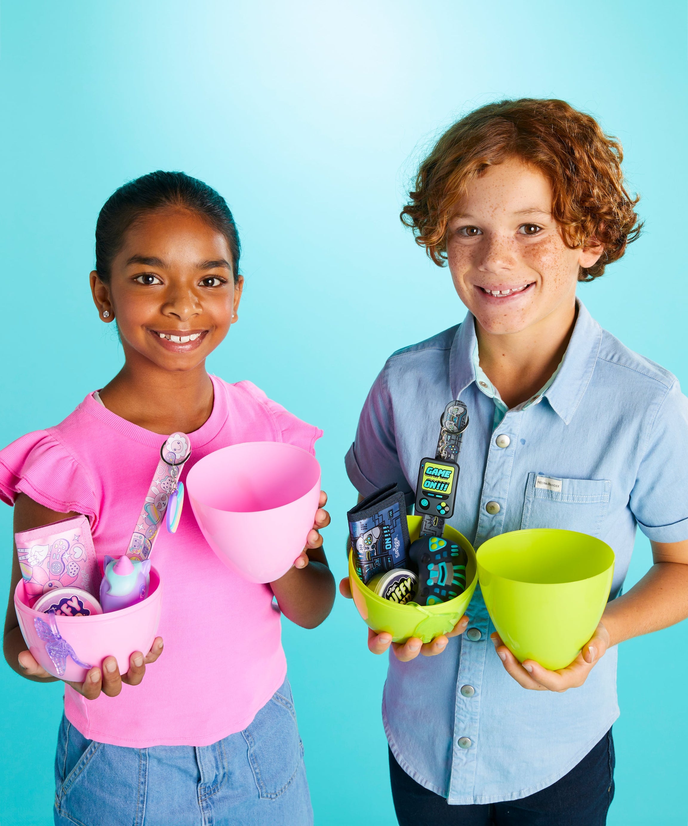 Smiggle - Egg Sürpriz Dev Oyuncak ve Eğlence Paketi - Dinossi