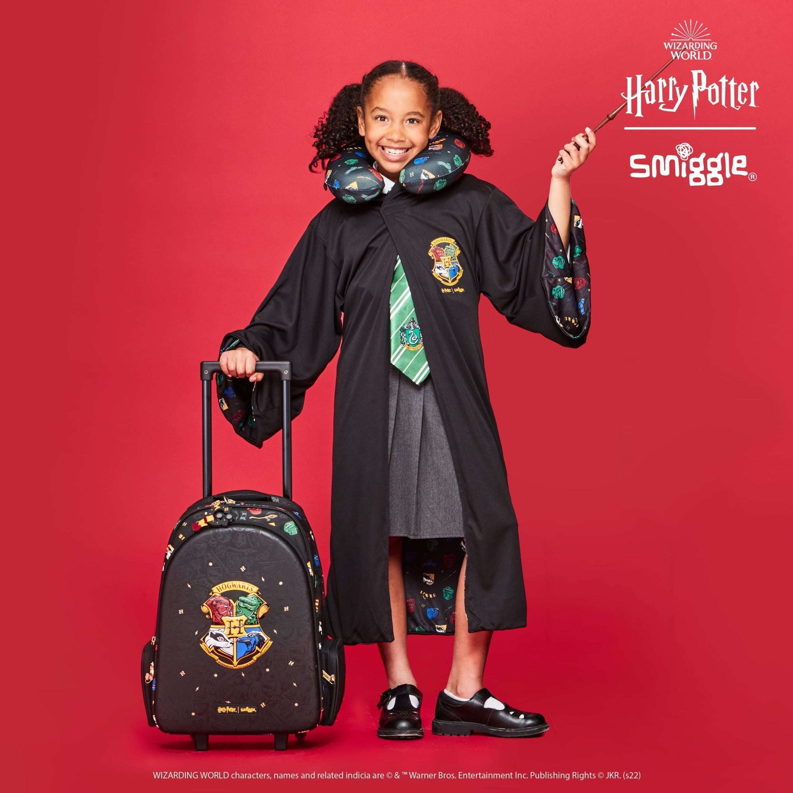 Smiggle - Harry Potter Işıklı Tekerlekli Çekçekli Sırt Çantası