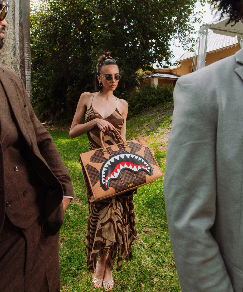 اسپری‌گراند - کیف دوشله هنی‌ویل پیرامید