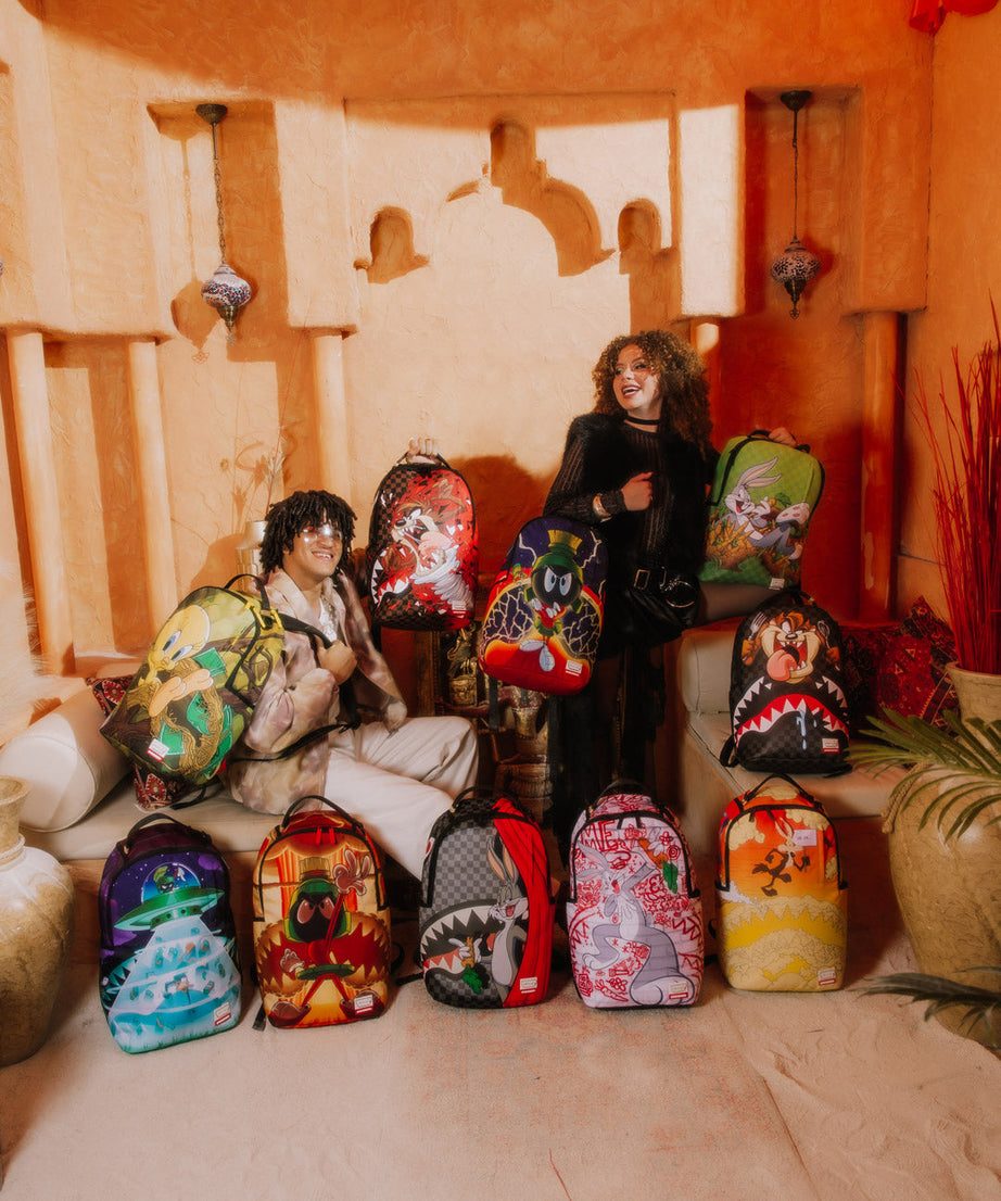 Sprayground - ルーニー・テューンズ バックス・バニー ワサップ バックパック