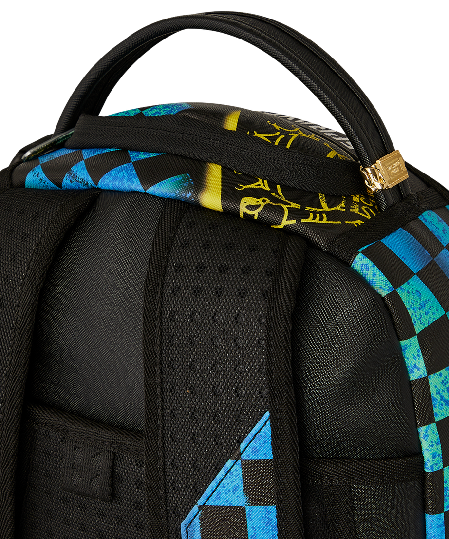 Sprayground - शार्क सेंट्रल एक्स डीएलएक्सएसवी पीठ बैग आउटलेट