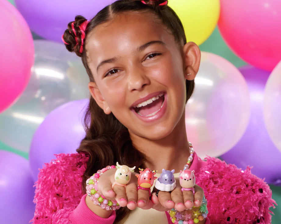 Squishmallows - Squish-a-longs Set de 14 Figuras + Anillo + 4 Accesorios Serie Especial Juguete