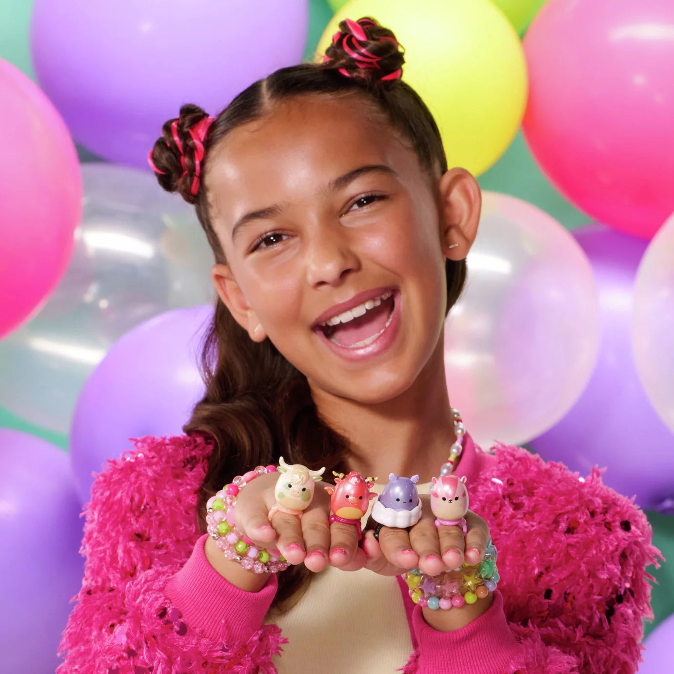 Squishmallows - Squish-a-longs Set de 14 Figuras + Anillo + 4 Accesorios Serie Especial Juguete