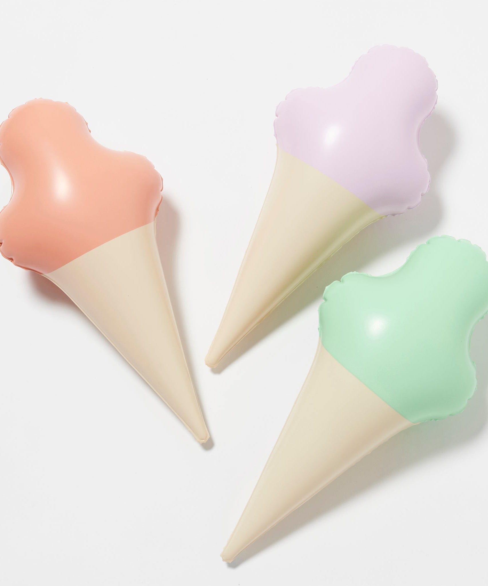 Sunnylife - 儿童海滩和花园充气冰淇淋游戏套装