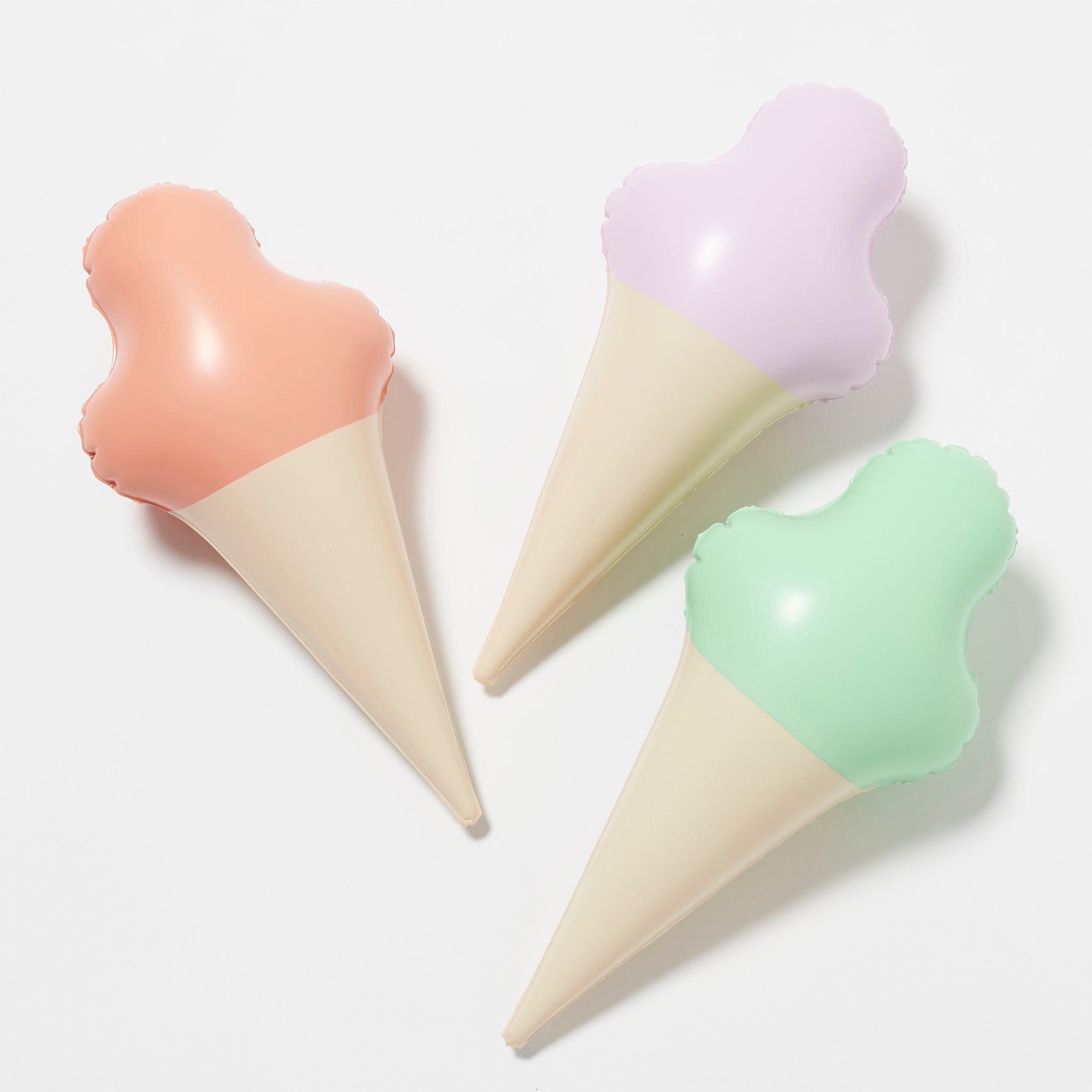 Sunnylife - 儿童海滩和花园充气冰淇淋游戏套装