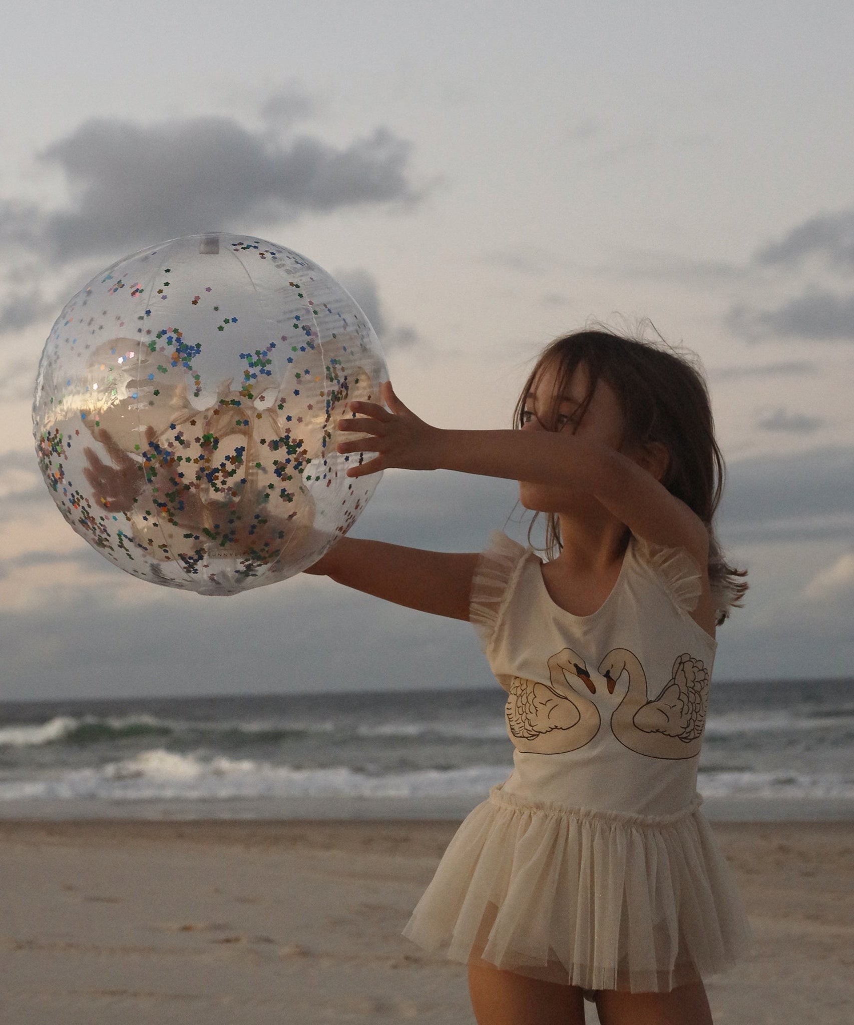 Sunnylife - 棉花糖 3D 充气沙滩球