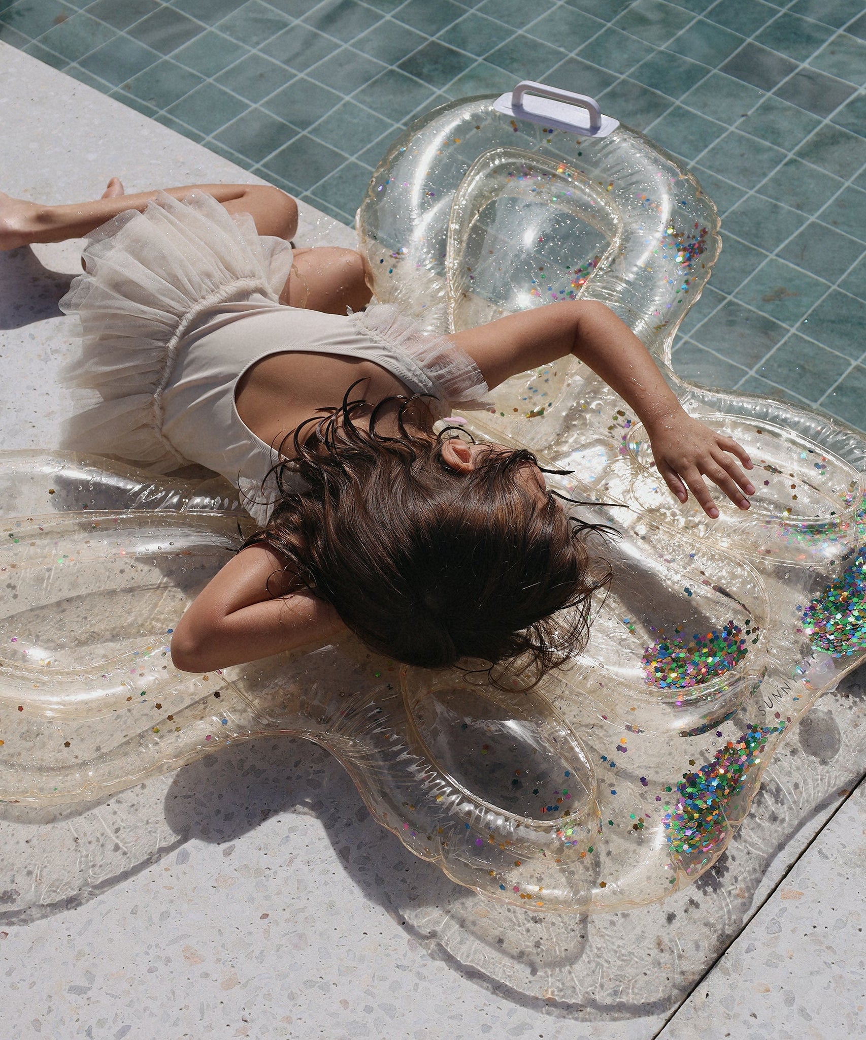 Sunnylife - 棉花糖儿童蝴蝶海洋和游泳池床垫