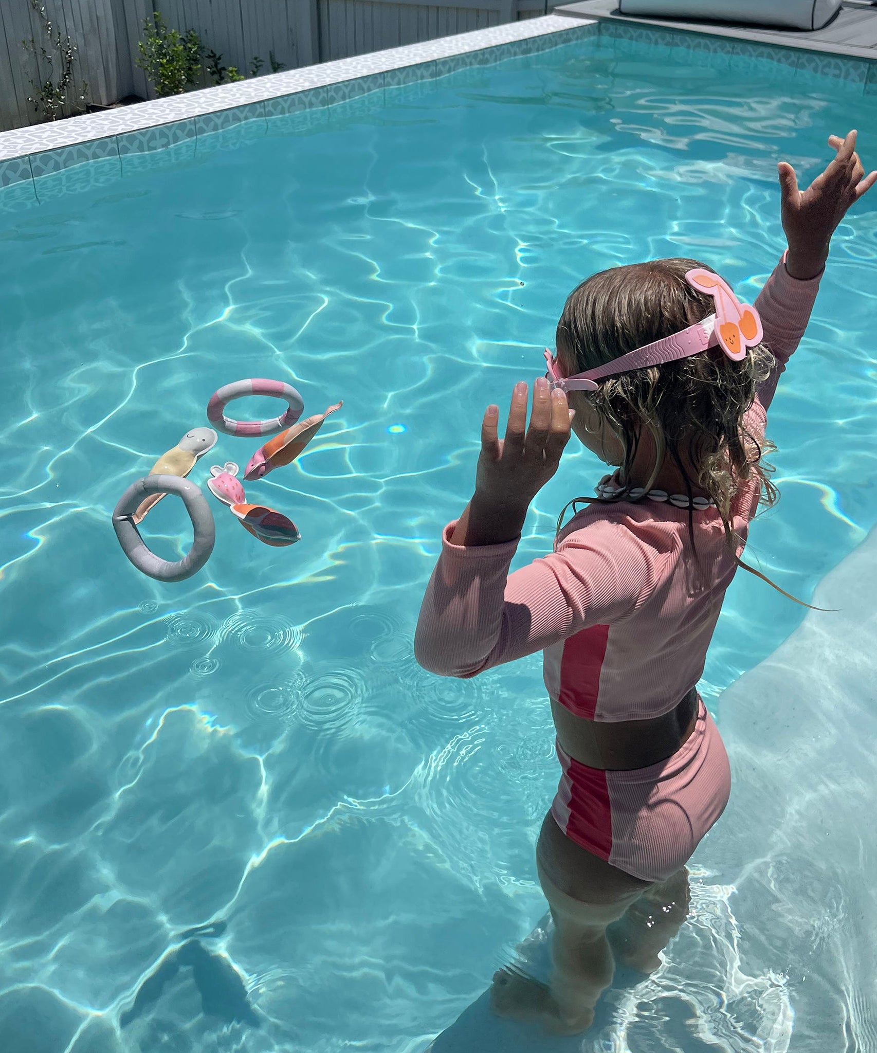 Sunnylife - 棉花糖海洋和游泳池潜水玩具