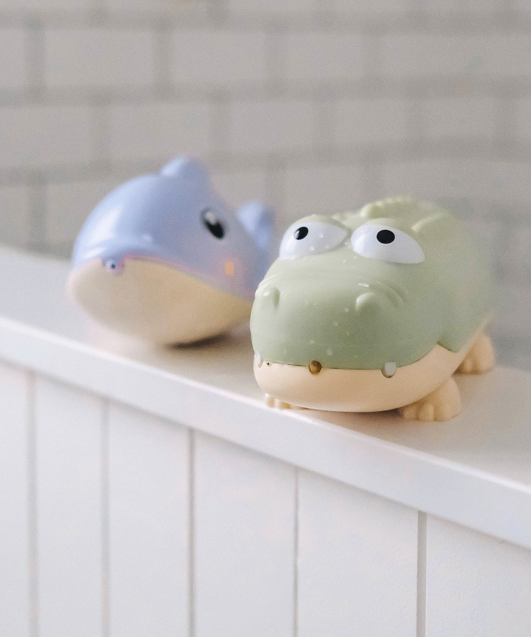 Sunnylife - 鳄鱼儿童喷水玩具