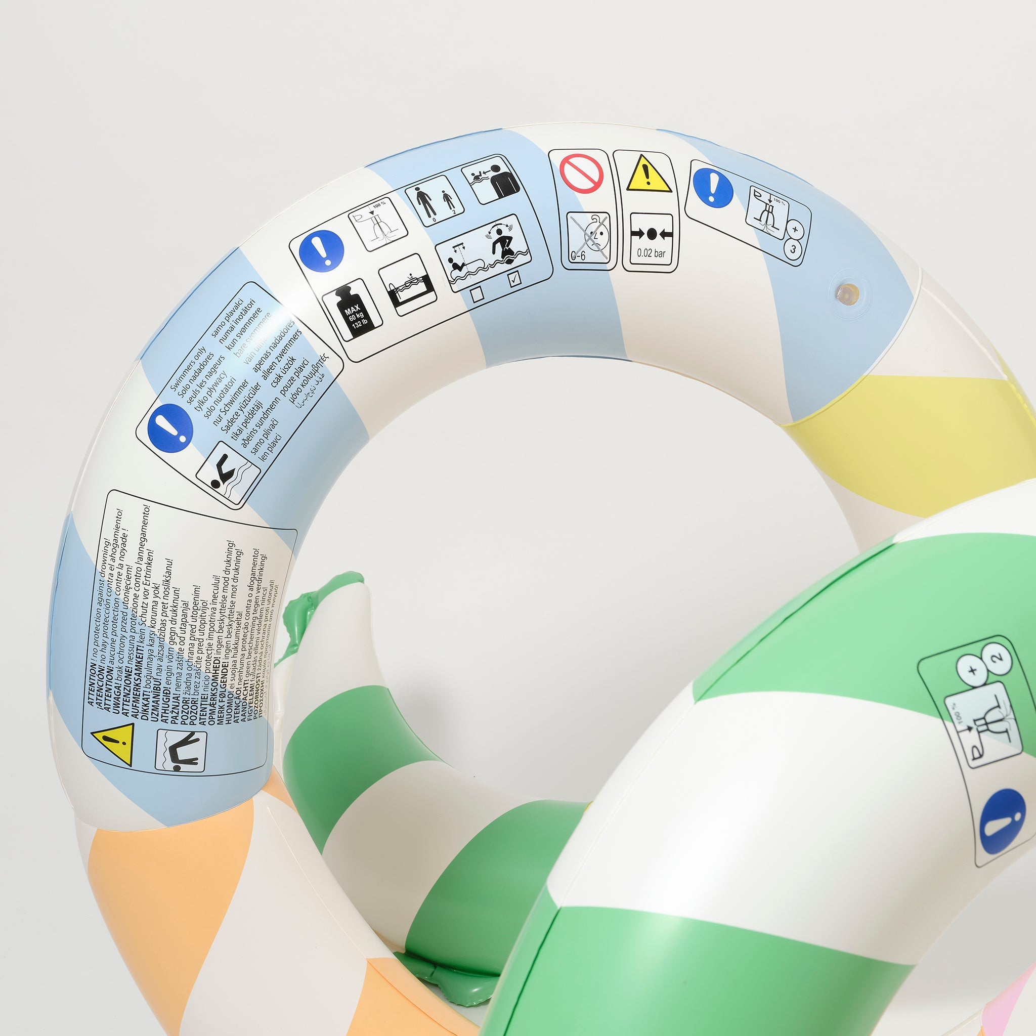 Sunnylife - 巨型蛇形充气游泳池娱乐和床垫