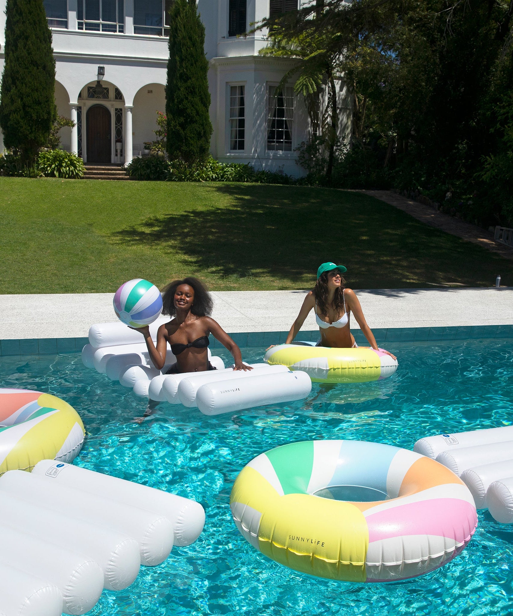 Sunnylife - 充气沙滩球