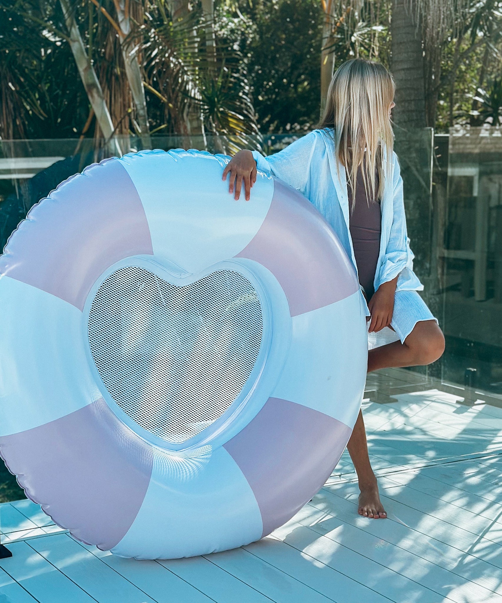 Sunnylife - Stole My Heart Piscine Gonflable et Matelas de Mer