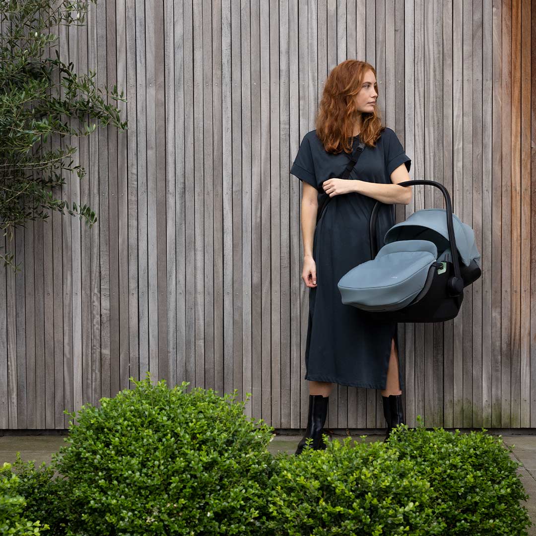 Thule Maple Infant Car Seat-Car Seats- | Natural Baby Shower