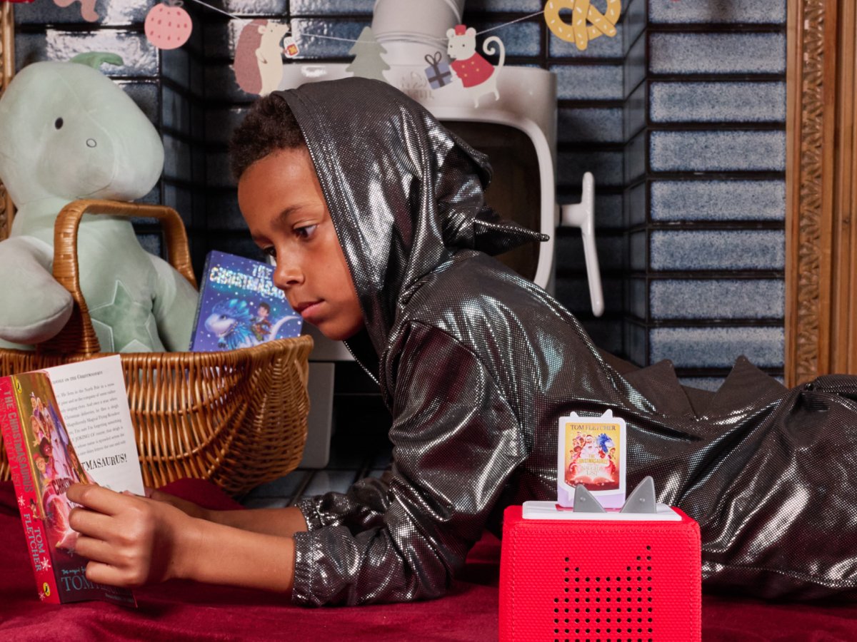 Tonies - Tom Fletcher Christmasaurus ve Yaramazlar Listesi Şarkısı İngilizce Sesli Figürü